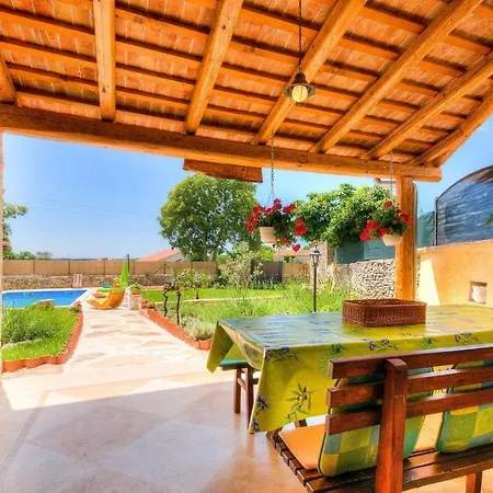 Ella Holiday home *